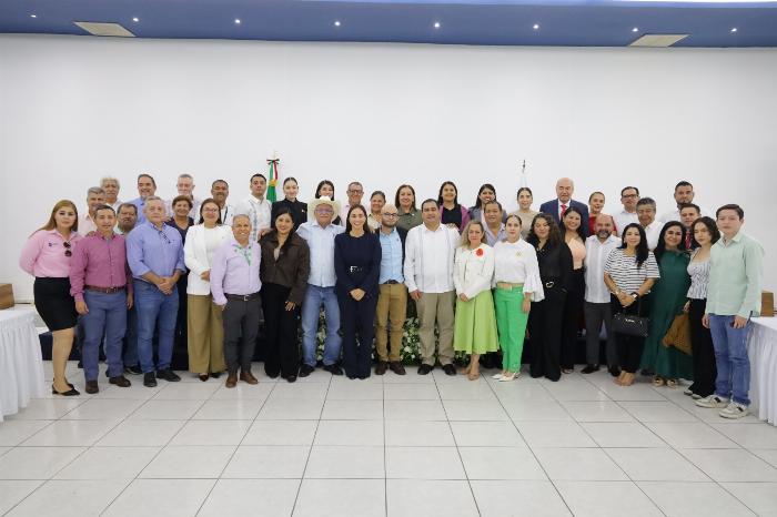 Crean premios para distinguir la construcción institucional, las educadoras y la defensa de los derechos de la diversidad sexual