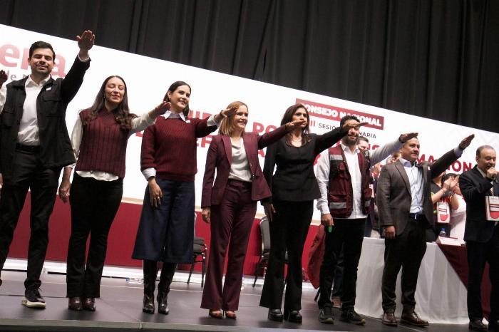 Rosi Bayardo rinde protesta como Coordinadora para defender la Transformación en Colima