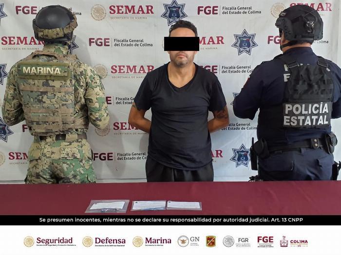 Detienen en Colima a sujeto que cargaba gasolina y se escapaba sin pagar; lo buscan también en Chihuahua