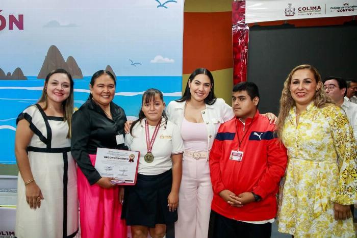 Reconocen a 75 estudiantes que destacaron en Olimpiada del Conocimiento Infantil