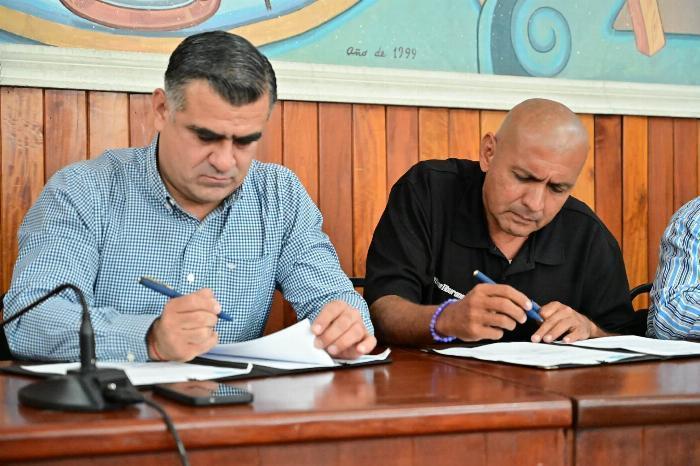 Denuncian al gobierno de Riult Rivera por el presunto desvío de 67 mdp (Video)