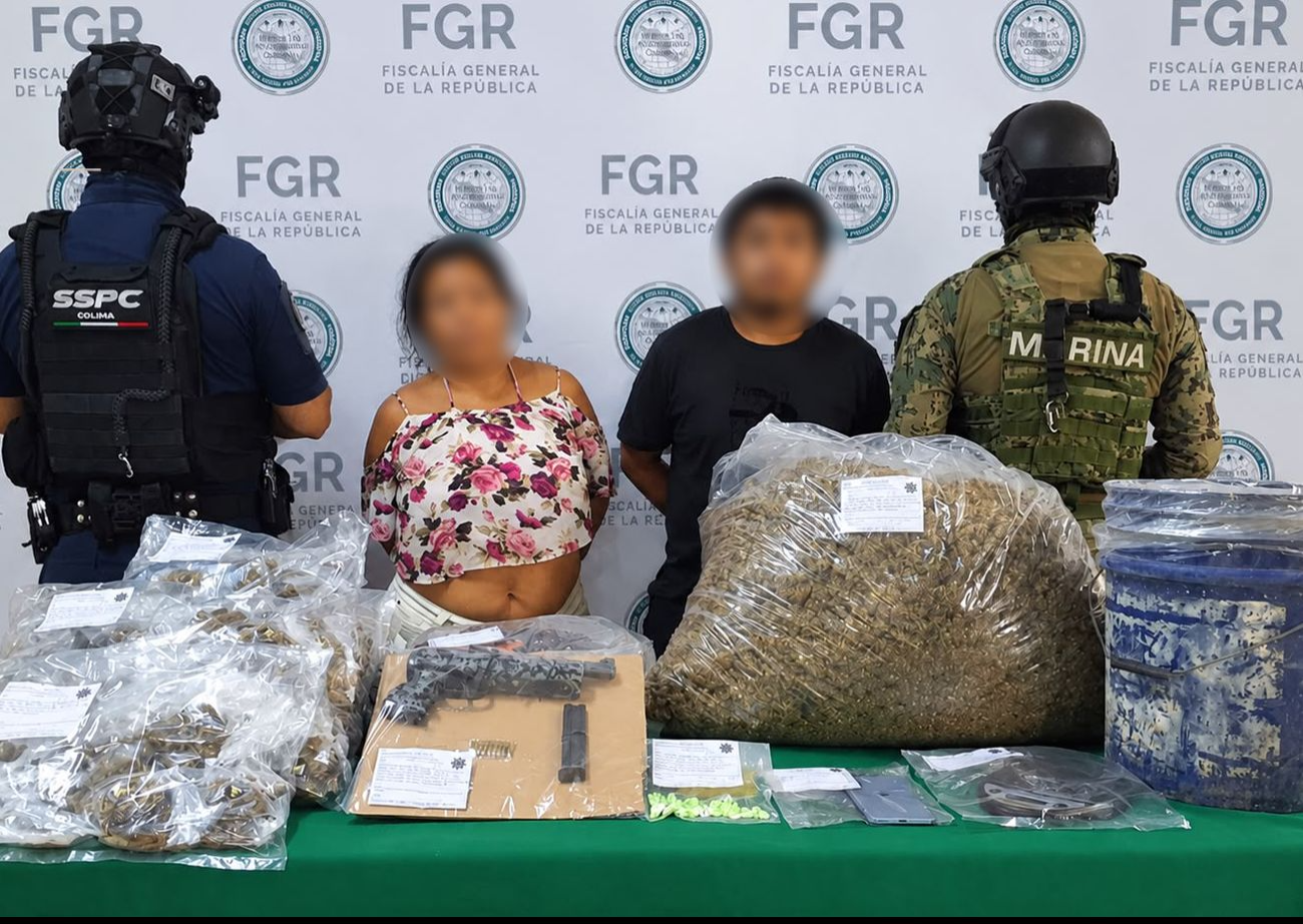 Capturan a 2 integrantes del CJNG con una subametralladora y 12 kilos de marihuana en Tecomán 