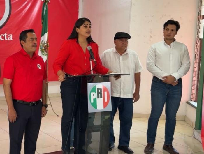 Ahora, en su crítica de la semana, Kike Rojas y el PRI dicen que el gobierno quiere 