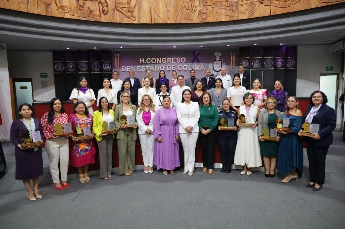 Congreso del Estado reconoce trayectoria de 10 Mujeres Destacadas