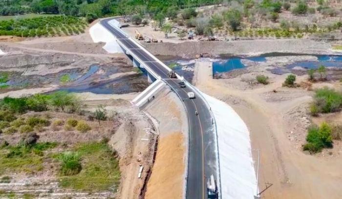 Concluye reconstrucción del puente 'Presa Las Trancas' en Colima