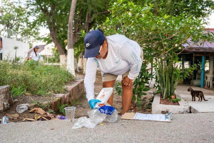 Ayuntamiento de Manzanillo refuerza limpieza de playas con jornada en San Pedrito