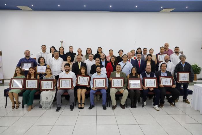 Entrega LXI Legislatura el Premio Estatal de Periodismo 2026 a doce profesionales de la comunicación
