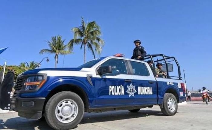 Policía Municipal de Manzanillo detuvo a 9 personas, una de ellas relacionada con un homicidio culposo