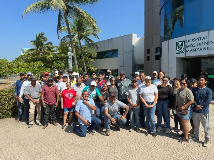 Mario Anguiano reaparece con sus colaboradores con actos que parecen precampaña